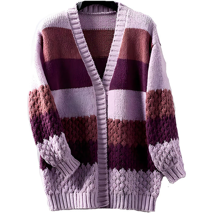 Pull à manches longues de couleur tricoté