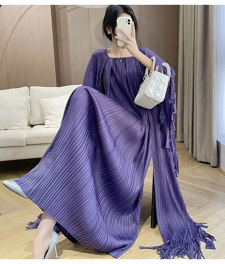 Robe Longue suspendue à franges plissées